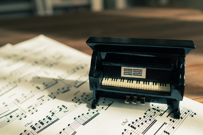 Piano Miniatures and Sheet Music Musical Images