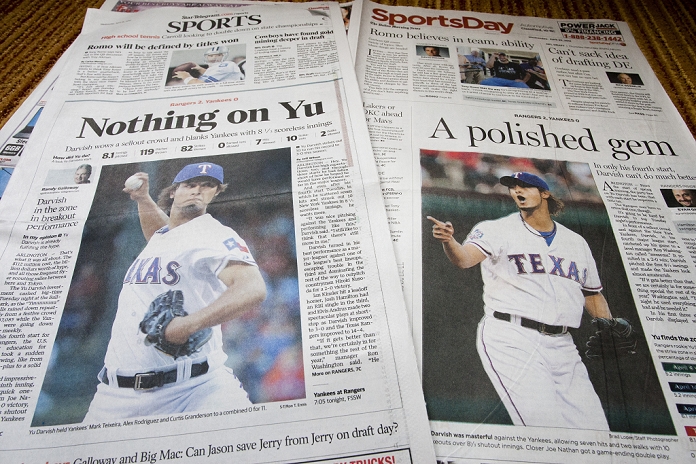 2012 MLB Yu Darvish  Rangers , APRIL 25, 2012   MLB : Local newspapers  Star Telegram  L  and  The Dallas Morning News  R  dated April 25, 2012, the next day Yu Darvish of the Texas Rangers pitched, reports about him in Arlington, Texas, United States.  Photo by Thomas Anderson AFLO   JAPANESE NEWSPAPER OUT 