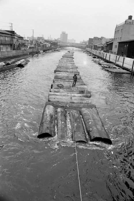 Sumida River Kiba, Sumida River, Tsukuda March 27, 1975 : around Tsukuda in Tokyo, Japan.  Photo by Yasuo Kubo AFLO   2904 .