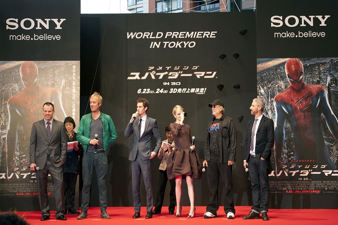 Marc Webb and cast members, Jun 13, 2012 : Tokyo, Japan, (L to R) Director Marc Webb and the cast, Rhys Ifans, Andrew Garlfield, Emma Stone, writer Alvin Sargen and Matt Tolmac, attends the Japan wold premiere for the film 'Amazing Spider-Man' in Tokyo, Japan on June 13, 2012. The film will be release from June 30th.