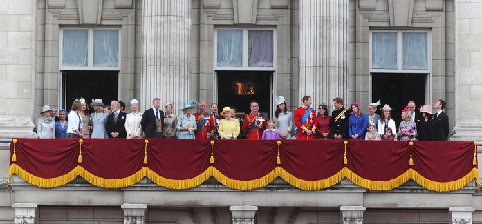 Queen of England  Official Birthday  Grand Celebration Ceremony  Royal Family on the Balcony at Buckingham Palace for Trooping of the Colour 2012.  Photo by Peter Phipp AFLO 