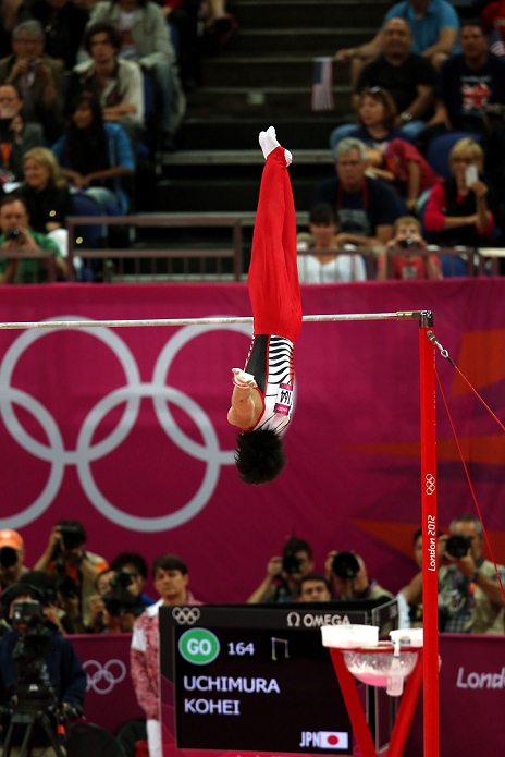 2012 London Olympics Gymnastics Men s individual all around final, bars New moon somersault on the extended body Series of photos Kohei Uchimura  JPN , AUGUST 1, 2012   Artistic Gymnastics : Kohei Uchimura of Japan performs on the horizontal bar in the Men s Individual All  Around Final at North Greenwich Arena during the London 2012 Olympic Games in London, UK.  Photo by Koji Aoki AFLO SPORT   0008 .