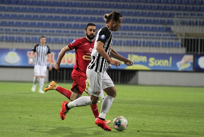 Azerbaijan Premier League Keisuke Honda of Neft i PFK in action during the Azerbaijan Premier League match at Bakcell Arena in Baku, Azerbaijan on April 17, 2021.