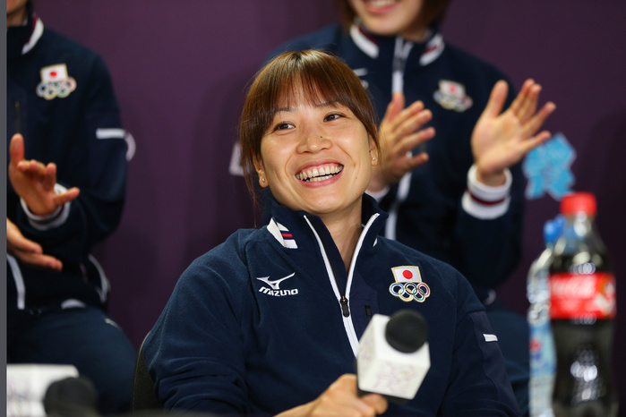 London 2012 Olympic Games Volleyball Women Medalists Press Conference Yoshie Takeshita  JPN  AUGUST 12, 2012   Volleyball : Press Conference of Bronze Medalist Japan Women s team Press Conference of Bronze Medalist Japan Women s team at Olympic Park   MPC during the London 2012 Olympic Games in London, UK.   Photo by AFLO SPORT   1045 .