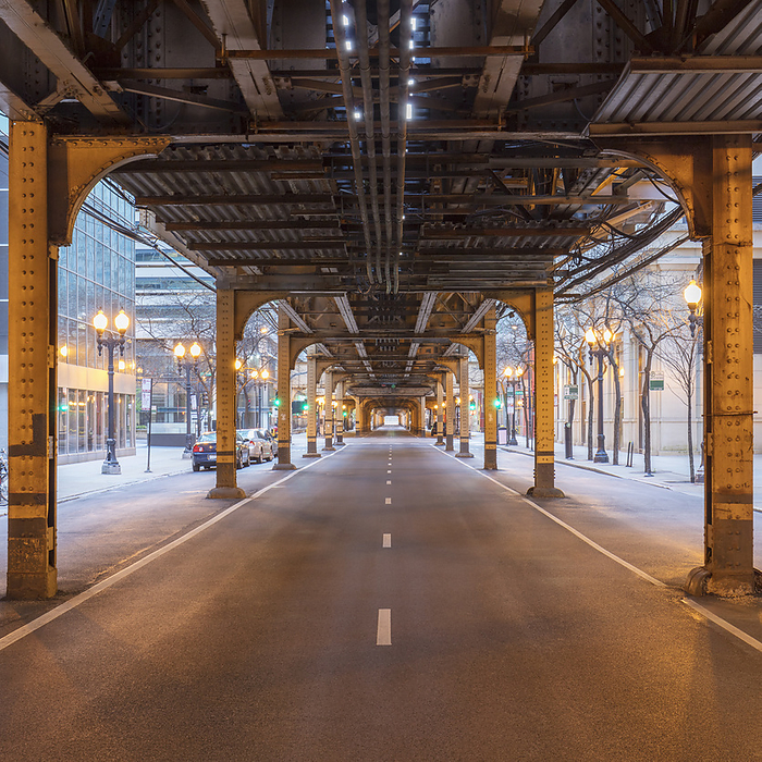 Chicago, United States of America Empty North Wells Street underneath Chicago subway, Chicago, USA, Photo by Alex Holland