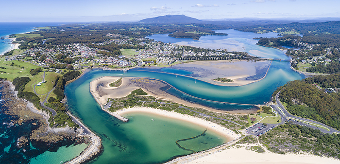 Australia, New South Wales, Narooma, Harbour and lagoon