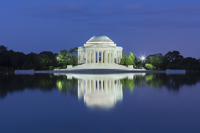 Thomas Jefferson Memorial, USA, District of Columbia, Washington, The Thomas Jefferson Memorial reflection in the Tidal Basin at dawn USA, Washington DC, Jefferson Memorial reflecting in Tidal Basin at dusk
