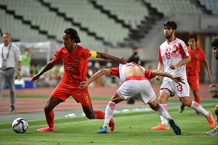 2022 FIFA World Cup Asia 2nd Preliminary Round Myanmar s Maung Maung  L  during the FIFA World Cup Qatar 2022 Asian Qualifier Second Round Group F match between Tajikistan 4 0 Myanmar at Yanmar Stadium Nagai in Osaka, Japan, June 15, 2021.  Photo by JFA AFLO 