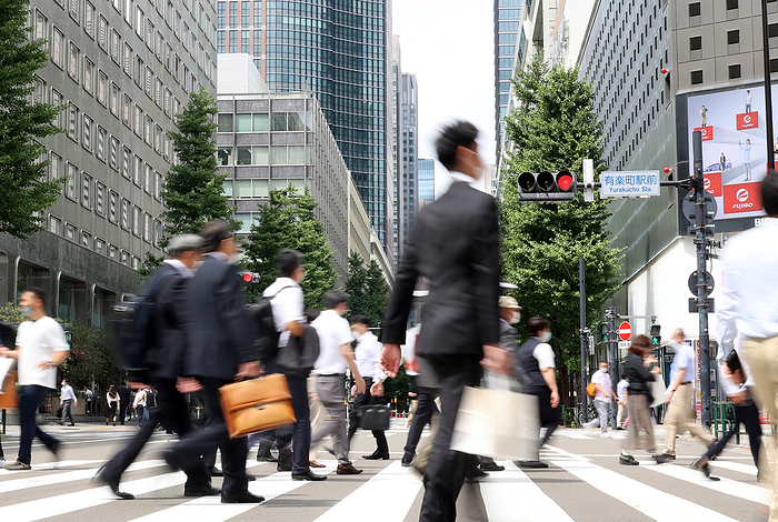 Japan s jobless rate worsened to 3.0 percent June 29, 2021, Tokyo, Japan   People cross a road in front of the Yurakucho station in Tokyo on Tuesday, June 29, 2021. Japan s jobless rate in May worsened to 3.0 percent, announced by Internal Affairs Ministry on June 29, the highest level in five months amid outbreak of the new coronavirus.    Photo by Yoshio Tsunoda AFLO 
