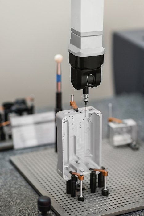 Coordinate measuring machine Coordinate measuring machine., Photo by MICROGEN IMAGES SCIENCE PHOTO LIBRARY