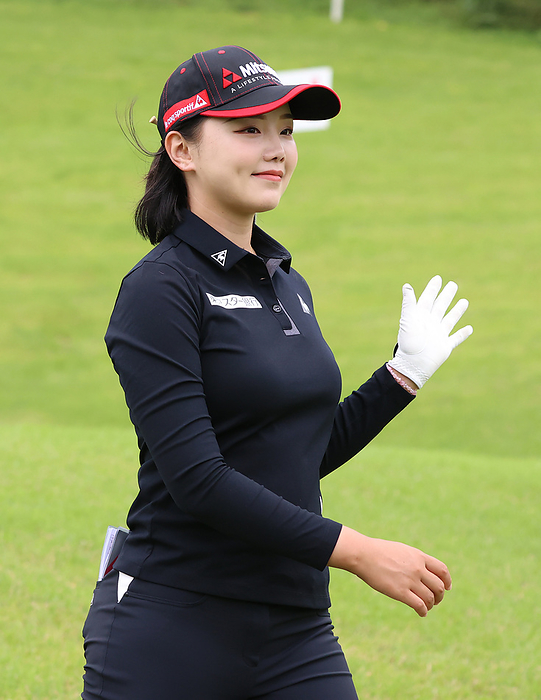 2021 CAT Ladies Day 2 Women s Golf Tour CAT Ladies, Day 2, No. 2, Seki Yu Ting waves to the second spot on August 21, 2021 photo date 20210821 photo location Ohakone Country Club