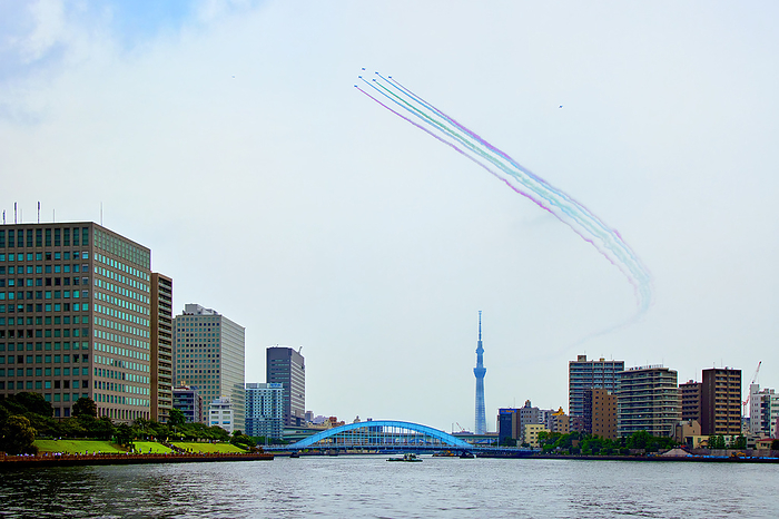 Blue Impulse flyover ahead of Tokyo Paralympics opening ceremony The Japanese Air Self Defense Force s Blue Impulse aerobatic team flies over central Tokyo, Japan on August 24, 2021, ahead of the Tokyo Paralympic opening ceremony.  Photo by Shogo Asao AFLO 