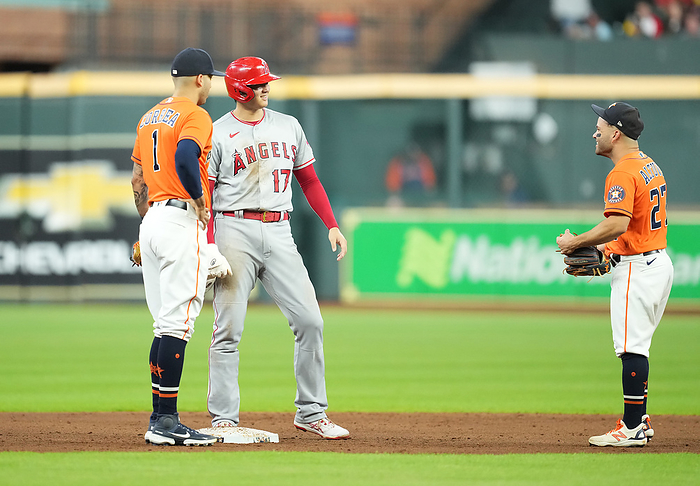 2021 MLB Otani, pitcher, 2nd in the lineup Astros vs. Angels: Shohei Ohtani of the Angels talks with Carlos Correa  left  and Jose Altuve  right  on second base in the third inning at Minute Maid Park on September 10, 2010 photo date 20210910 photo location Houston, Texas, USA