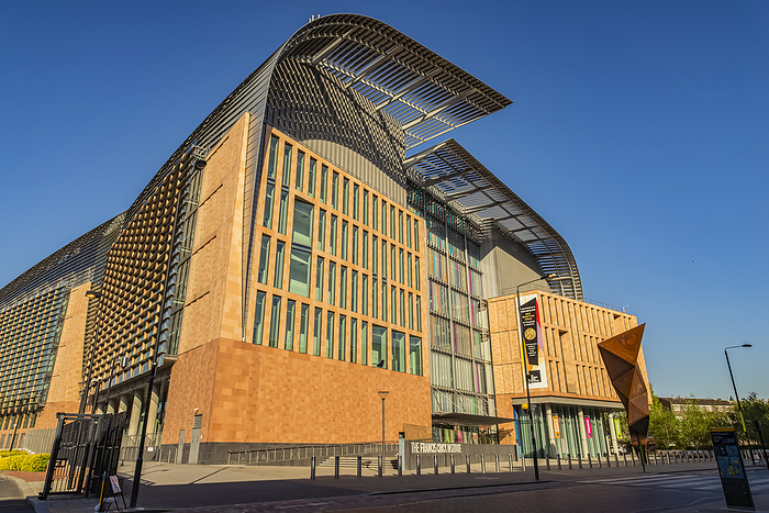 Exterior of the Francis Crick Institute in King's Cross; London, England, UK, Photo by Dosfotos / Design Pics