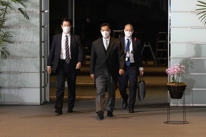 Kishida Cabinet is formed. Yamagiwa Daishiro, Minister for Economic Regeneration arrives at the Japanese Prime Minister s Office  Kantei  before the first Cabinet meeting of the newly appointed Prime Minister Kishida Fumio. Tokyo, October 4, 2021.