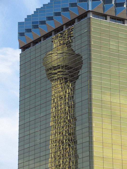 The Tokyo Sky Tree reflected in the Asahi Breweries headquarters building is called the  Golden Sky Tree. The Tokyo Skytree reflected in the Asahi Breweries headquarters building is known as the  Golden Skytree.