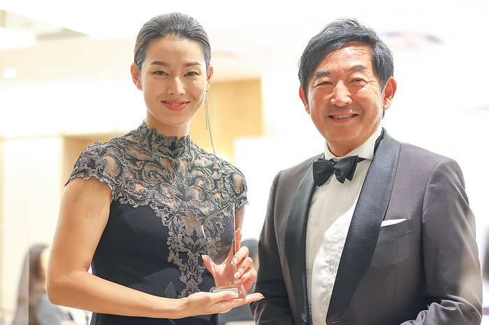 The 3rd Best Formal Wear Award The 3rd Best Formal Wear Awards ceremony. Actress Sumire and TV personality Junichi Ishida pose for a two shot photo on November 4, 2021.  Photo by Pasya AFLO 