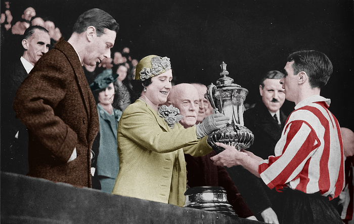  The Queen Presents The Cup , 1937. Creator: Unknown.  The Queen Presents The Cup , 1937. From  quot The Sphere   Coronation Record Number quot .  The Sphere, London, 1937 .  Colorised black and white print .