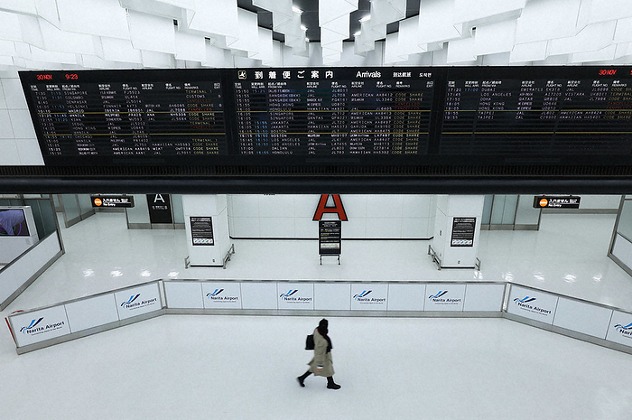 New Corona Infection: Japan Bans New Foreigners from Entering the Country in Principle The area around the arrival lobbies of international flights is deserted after foreigners are banned from entering the airport. Photo by Masahiro Ogawa, 9:23 a.m., November 3, 2021
