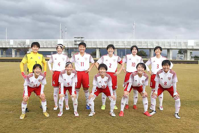 The 43rd All Japan Women s Soccer Empress Cup 2nd Round College of Upward Players in Soccer team group line up before the Empress s Cup JFA 43rd Japan Women s Football Championship 2nd Round match between Cerezo Osaka Sakai Ladies 8 0 College of Upward Players in Soccer at Nitto Shinko Studium Maruoka in Fukui, Japan, December 4, 2021.  Photo by JFA AFLO 