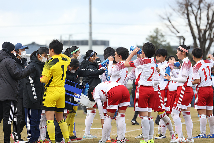 The 43rd All Japan Women s Soccer Empress Cup 2nd Round College of Upward Players in Soccer players take a drink during the Empress s Cup JFA 43rd Japan Women s Football Championship 2nd Round match between Cerezo Osaka Sakai Ladies 8 0 College of Upward Players in Soccer at Nitto Shinko Studium Maruoka in Fukui, Japan, December 4, 2021.  Photo by JFA AFLO 