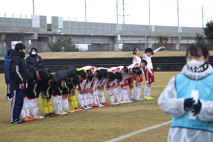 The 43rd All Japan Women s Soccer Empress Cup 2nd Round College of Upward Players in Soccer applaud the fans after the Empress s Cup JFA 43rd Japan Women s Football Championship 2nd Round match between Cerezo Osaka Sakai Ladies 8 0 College of Upward Players in Soccer at Nitto Shinko Studium Maruoka in Fukui, Japan, December 4, 2021.  Photo by JFA AFLO 