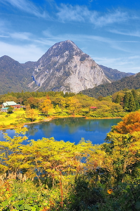 Autumn leaves of Takanami Pond in Kotaki Jade Gorge and Mt. Myojyo Itoigawa City, Niigata Prefecture