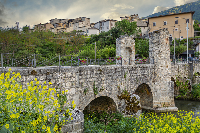 Italy The Roman Bridge of Campana, the first on the Aterno river. Abruzzo, Italy, Europe, Photo by Guido Paradisi