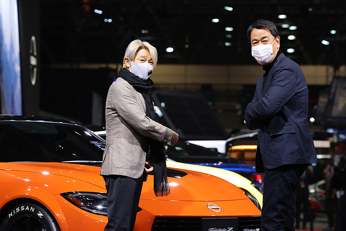 Japan s custome car show Tokyo Auto Salon started a three day event January 14, 2022, Chiba, Japan   Japan s automobile giant Nissan Motor president Makoto Uchida  R  smiles with motor racing team Kondo Racing owner Masahiko Kondo  L  as they unveil the prototype sports car  Fairlady Z Customized Proto  at the Tokyo Auto Salon in Chiba, suburban Tokyo on Friday, January 14, 2022. An annual custom car show started a three day live event for the first time in two years.      Photo by Yoshio Tsunoda AFLO 