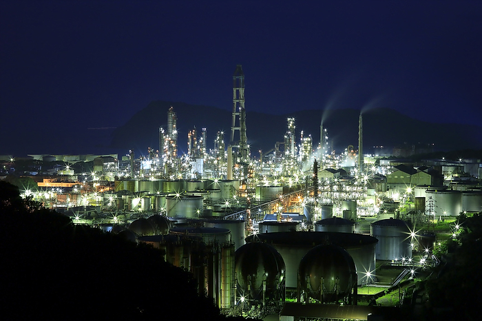 Night view of the oil refinery at Shimotsu Port, Wakayama Pref. Refinery functions to be shut down by October 2023