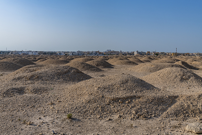 Unesco site Dilmun Burial Mounds, Kingdom of Bahrain Dilmun Burial Mounds, UNESCO World Heritage Site, Kingdom of Bahrain, Middle East, Photo by Michael Runkel