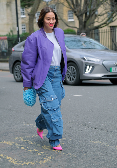 Fall Winter 2022 23 London Street Snapshot Street style on day 4 of London Fashion Week on Monday 21st February 2022. Stylish individuals are seen arriving to their shows or presentations. Image shows Fashion Buying Director for Mytheresa, Tiffany Hsu. 