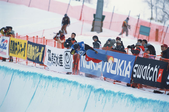 Markus Jonsson (SWE),
FEBRUARY 18, 2001 - Snowboarding : Markus Jonsson of Sweden in action during the Men's Half Pipe at the 2000/2001 FIS Snowboard World Cup in Makomanai, Sapporo, Japan.
(Photo by Mikio Watanabe/AFLO) [0680]