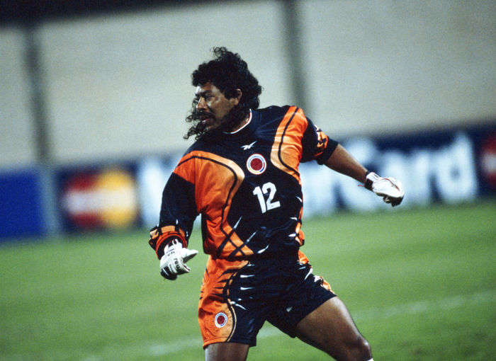 Rene Higuita (COL),
JULY 7, 1999 - Football : Colombia goalkeeper Rene Higuita in action during the Copa America 1999 match between Colombia 2-1 Ecuador in Paraguay.
(Photo by AFLO) (633)