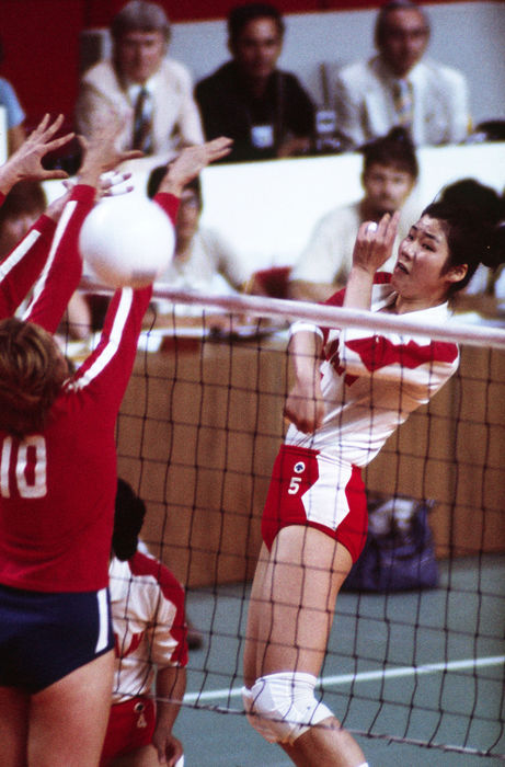 1976 Montreal Olympics, Women s Volleyball Final Takako Shirai  JPN , Takako Shirai  JPN  JULY 30, 1976   Volleyball : Takako Shirai  5 of Japan spikes the ball during the Women  39 s Volleyball final match between Japan 3 0 Soviet Union at the 1976 Montreal Olympic Games in Montreal, Canada.  Photo by Shinichi Yamada AFLO   0348 .