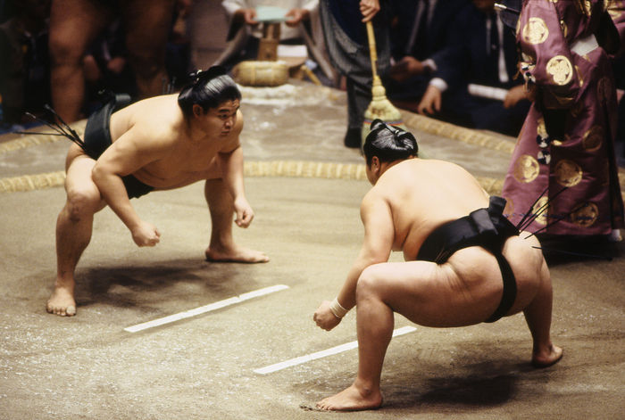 Wakahanada (Fujishima),
JANUARY 20, 1993 - Sumo : Wakahanada (L) stares at his opponent Kotonishiki (R) before the match during the Grand Sumo Championship Beginning Series at Ryogoku Kokugikan in Tokyo, Japan.
(Photo by Shinichi Yamada/AFLO) [0348].