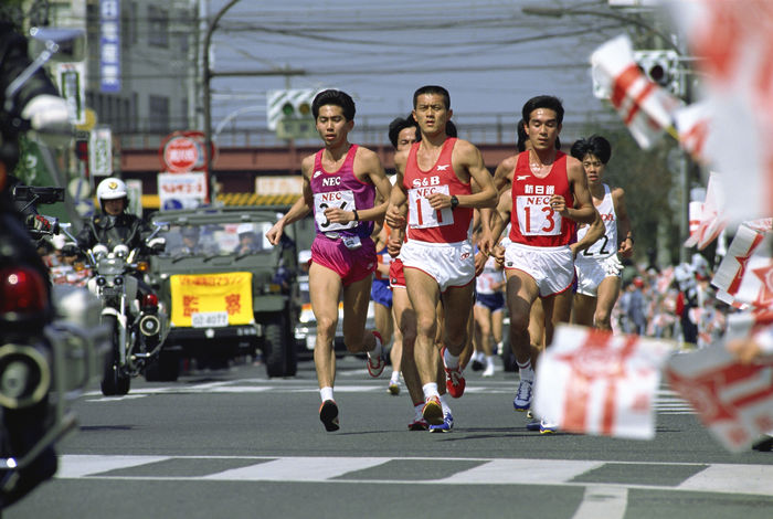 Toshihiko Seko Winner 1988 Lake Biwa Mainichi Marathon Toshihiko Seko  SB , Toshihiko Seko  SB  MARCH 13, 1988   Marathon : Toshihiko Seko  11 competes during the 1988 Biwako Mainichi Marathon in Shiga, Japan.  Photo by Shinichi Yamada AFLO   0348 .