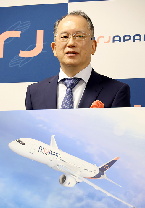 ANA Holdings unveils the new medium haul international budget airline AirJapan March 8, 2022, Tokyo, Japan   Japan s new international budget airline AirJapan president Hideki Mineguchi displays a design of a plane at a press conference at the All Nippon Airways  ANA  headquarters in Tokyo on Tuesday, March 8, 2022. Japan s largest airline group ANA Holdings unveiled the new brand of medium haul international airline AirJapan and the first commercial flight would be launched next year.   Photo by Yoshio Tsunoda AFLO 