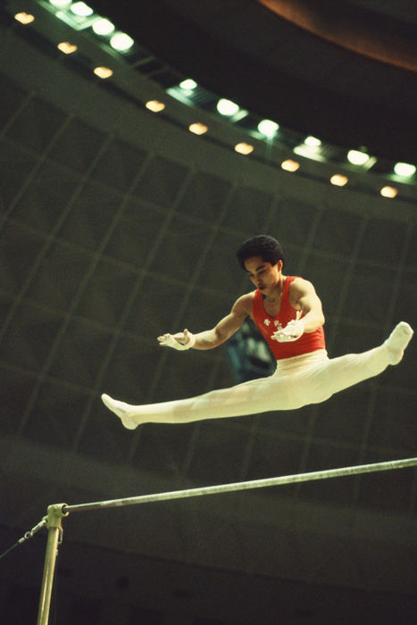 Hiroaki Okabe, Hiroaki Okabe
NOVEMBER 11, 1984 - Artistic Gymnastics : Hiroaki Okabe in action during the Men's Gymnastics Horizontal Bar at the All Japan Artistic Gymnastics Championships in Japan.
(Photo by Shinichi Yamada/AFLO) [0348].