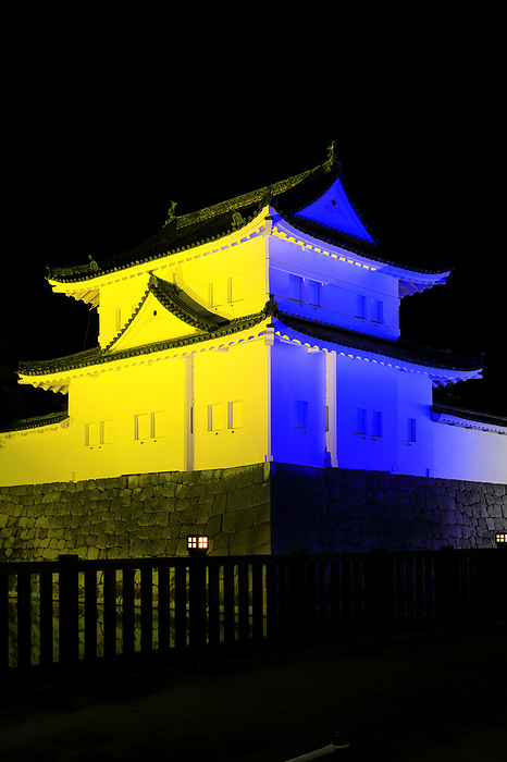 Nijo Castle lit in solidarity with Ukraine World heritage site Nijo Castle is illuminated in the colors of the Ukrainian flag in Kyoto Prefecture, western Japan on April 1, 2022, following the Russian invasion of Ukraine.  Photo by Masahiro Dambayashi AFLO 