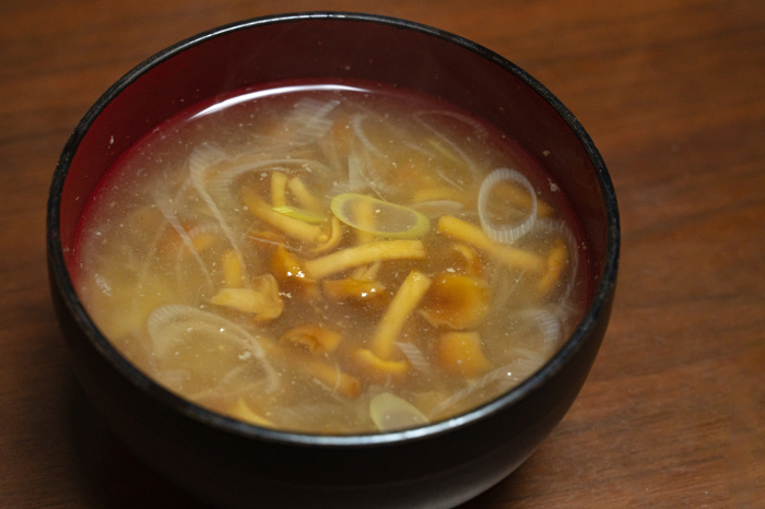 miso soup with nameko mushrooms