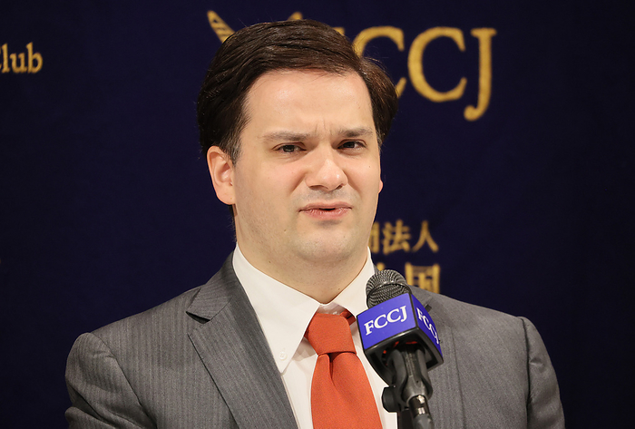 Marc Karpres to meet in Tokyo April 11, 2022, Tokyo, Japan   Former CEO of the world s largest Bitcoin exchange MtGox and CEO of UNGOX Mark Karpeles of France speaks at the Foreign Correspondents  Club of Japan in Tokyo on Monday, April 11, 2022. MtGox was hacked and lost Bitcoin and went bankrupt in 2014. Karpeles was arrested and sentenced 30months in prison and suspended for 4 years by Tokyo District Court. Karpeles will launch UNGOX, rating agency of cryptocurrency exchanges across world in this year to provide information on crypto businesses and their risk level.      Photo by Yoshio Tsunoda AFLO  