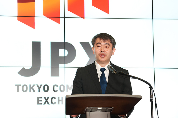 LNG Futures to be Listed on Trial Power Futures to be Listed on Full Listing On April 4, the Tokyo Commodity Exchange  TOCOM  moved from a test listing of liquefied natural gas  LNG  futures and from a test listing to a full listing of electricity futures. Photo shows Tokyo Commodity Exchange President Takashi Ishizaki on April 4, 2022.