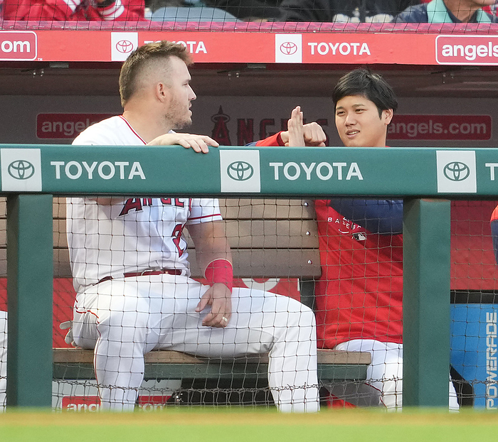 2022 MLB Shohei Ohtani of the Angels talks with Mike Trout  left  in the bottom of the second inning against the Orioles on April 22, 2022 date 20220422 place Angels Stadium