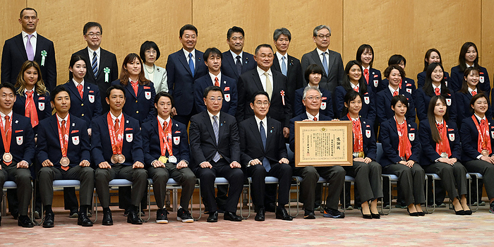 2022 Beijing Olympics and Paralympics Certificate of Appreciation Ceremony by the Prime Minister Prime Minister Fumio Kishida  front row, center  poses for a commemorative photo with the Japanese athletes of the Beijing Winter Olympics at the Prime Minister s Certificate of Appreciation ceremony at the Prime Minister s Office, May 2022. Photo by Mikiharu Takeuchi, 3:22 p.m., May 9, 2022