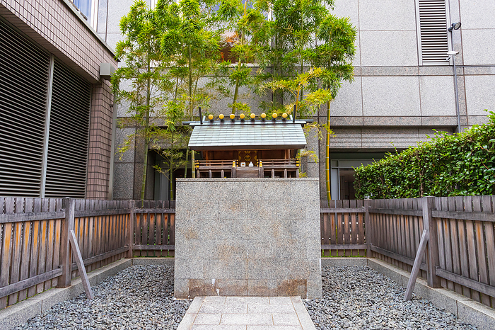 Kyoto Hotel Okura  Ruins of Choshu Clan Residence , Kyoto, Japan Amateru Shrine Inari Shrine, which was located in the Choshu domain residence during the Choshu domain era, is reconstructed and a sacred tree from the Ise Jingu shrine is used to build the new Hotel Okura.