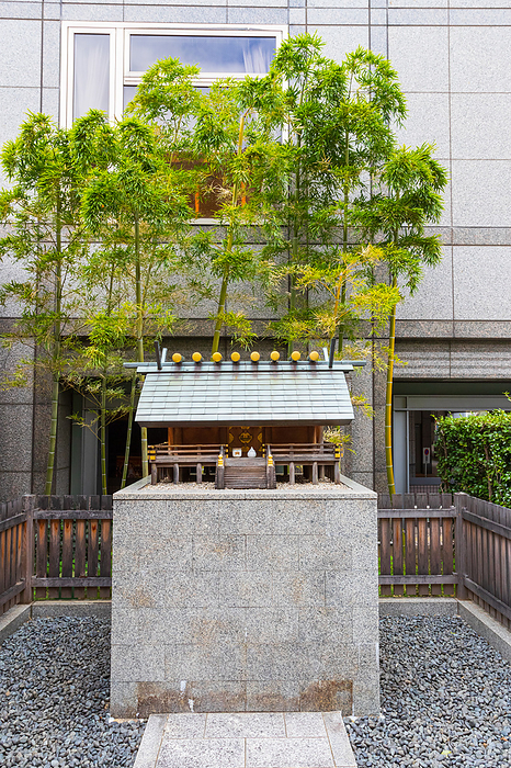 Kyoto Hotel Okura  Ruins of Choshu Clan Residence , Kyoto, Japan Amateru Shrine Inari Shrine, which was located in the Choshu domain residence during the Choshu domain era, is reconstructed and a sacred tree from the Ise Jingu shrine is used to build the new Hotel Okura.
