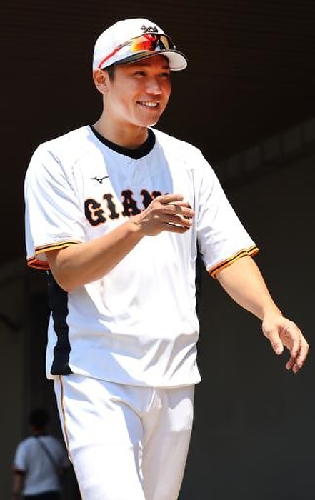 Hayato Sakamoto practicing at Giants stadium Hayato Sakamoto jogs with a smile. At Giants Ballpark  photo taken May 19, 2022.
