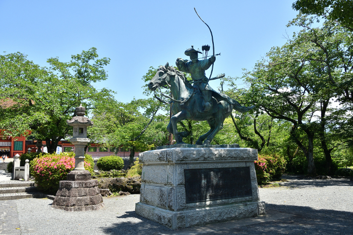 Fuji Hongu Sengen Taisha Statue of Yoritomo