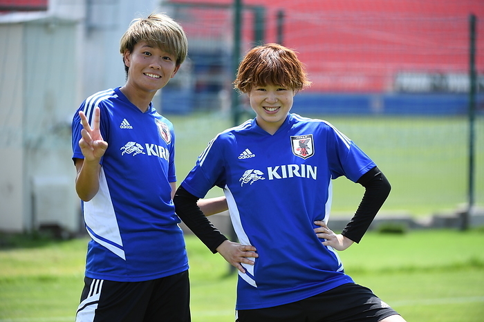 Nadeshiko Japan Practice Japan s Moeka Minami  L  and Asato Miyagawa pose during a training session at Sport Center FAS in Stara Pazova, Serbia, June 22, 2022.  Photo by JFA AFLO 